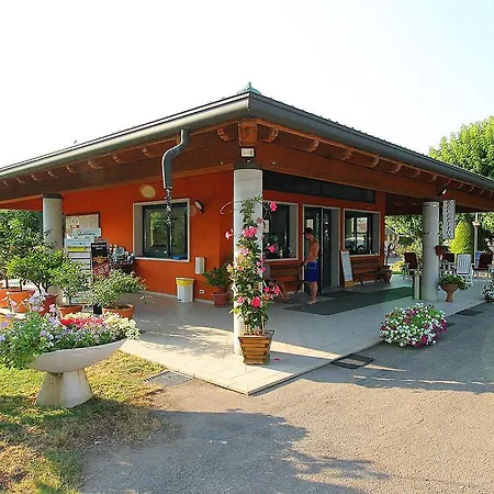 Fossalta مكان تخييم لاتيزي